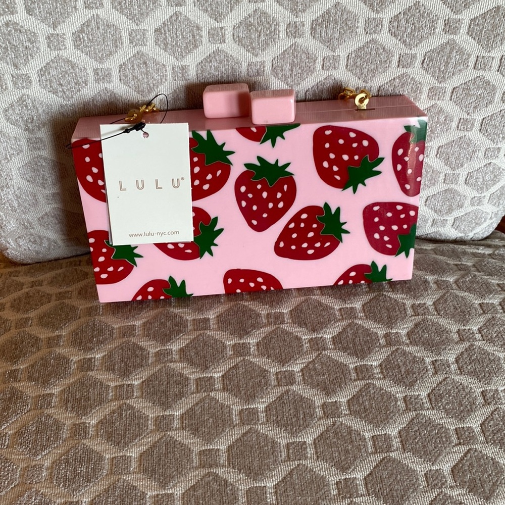 Lulu Strawberries Clutch NWT